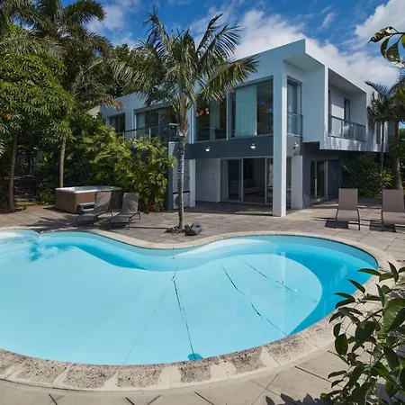 Luxury Retreat With Pool & Views Βίλα São Roque