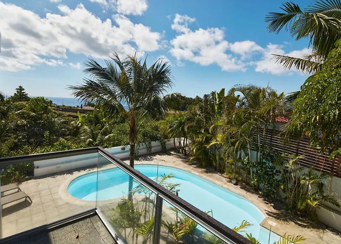 Luxury Retreat With Pool & Views Villa Sao Roque (Sao Miguel)