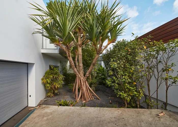 Luxury Retreat With Pool & Views * Sao Roque (Sao Miguel)