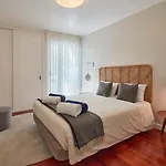 Вилла Luxury Retreat With Pool & Views *