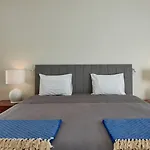 Luxury Retreat With Pool & Views Вилла *