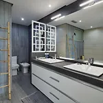 Вилла Luxury Retreat With Pool & Views Сан-Роки