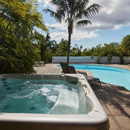 Luxury House *